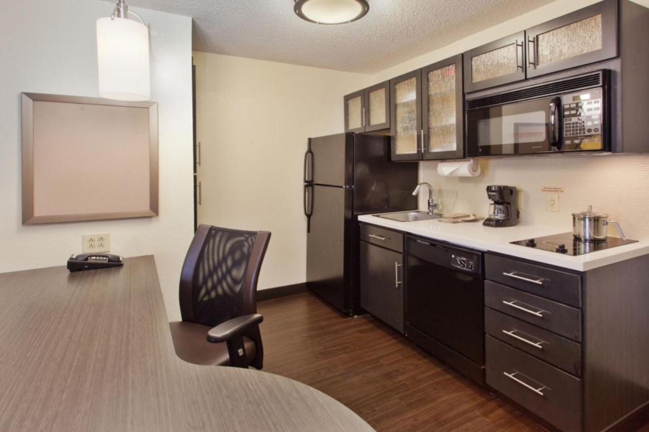 Candlewood Suites Pueblo By Ihg Ngoại thất bức ảnh
