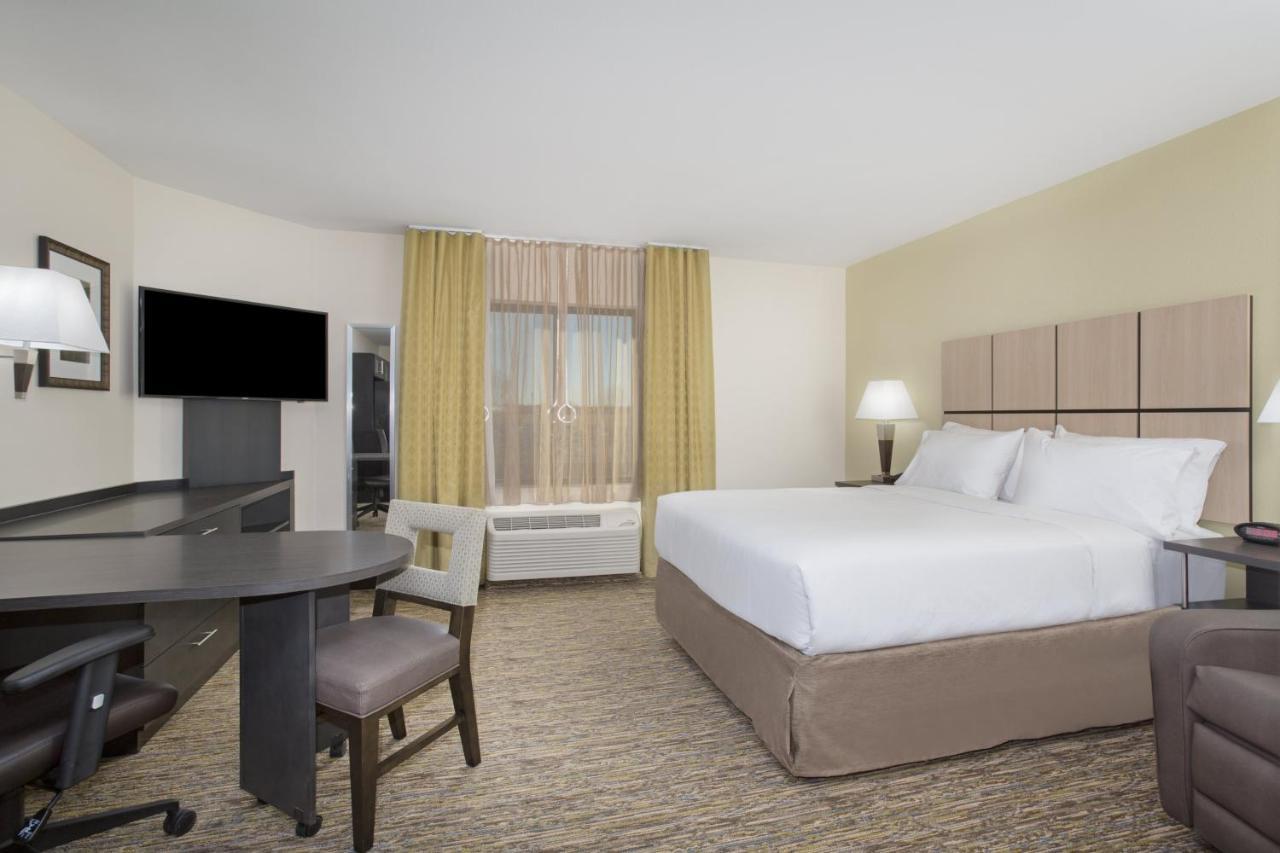 Candlewood Suites Pueblo By Ihg Ngoại thất bức ảnh